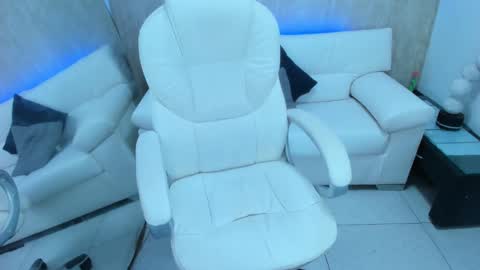 meggan online show from January 16, 9:37 am