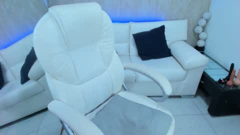 meggan online show from February 25, 7:42 am