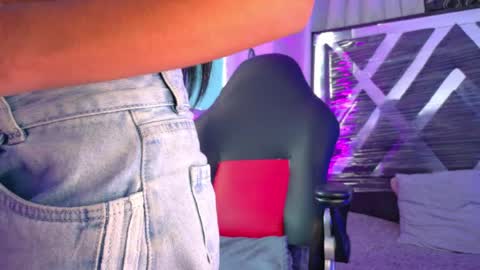 meggan online show from April 2, 9:12 pm