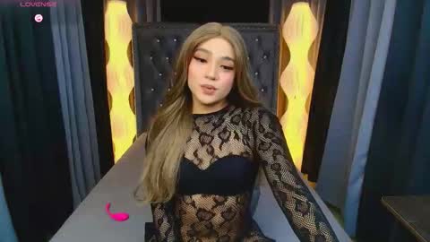 Snapshot of megganjenner chatting on February 4, 12:22 pm meggan . maria shantal online show from February 4, 12:22 pm