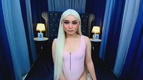 meggan  . maria shantal online show from March 5, 11:39 am