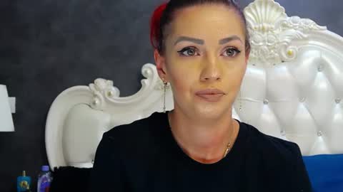 Snapshot of meghanloft chatting on August 10, 2:15 am Meghan online show from August 10, 2:15 am