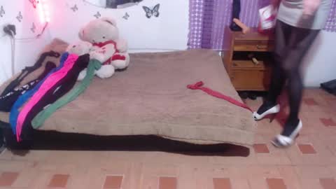 MEGHAN   online show from December 24, 12:33 am