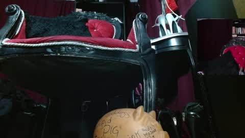Snapshot of megoddessara chatting on May 2, 12:04 am Goddess Sara online show from May 2, 12:04 am