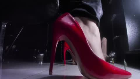 Snapshot of megoddessara chatting on July 28, 9:03 pm Goddess Sara online show from July 28, 9:03 pm