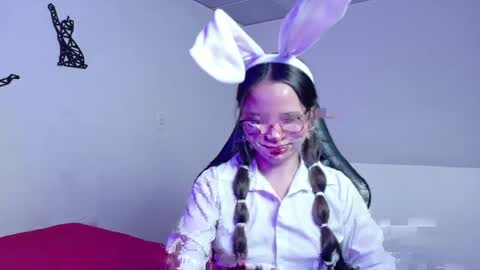 Mei online show from April 7, 2:45 am