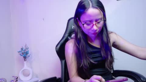 Mei online show from April 8, 2:55 am