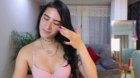 Mei online show from March 1, 2:04 am