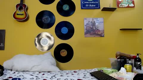 MEIS online show from April 24, 2:25 am