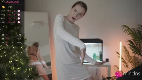 Snapshot of mel_collins chatting on December 3, 4:28 pm MELANIE  PVT ONLY 60TK PER MIN online show from December 3, 4:28 pm
