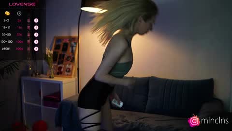 Snapshot of mel_collins chatting on March 12, 5:49 pm MELANIE  PVT ONLY 60TK PER MIN online show from March 12, 5:49 pm
