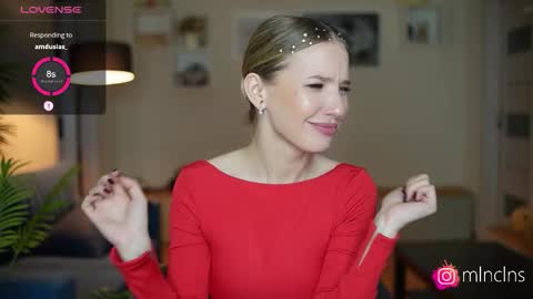 Snapshot of mel_collins chatting on October 11, 12:58 pm MELANIE  PVT ONLY 60TK PER MIN online show from October 11, 12:58 pm