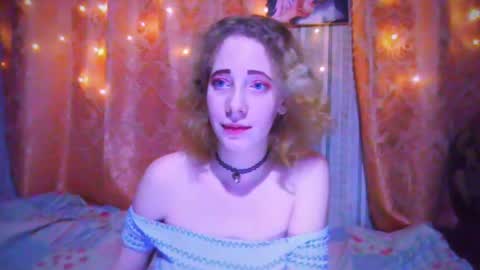 Mel Mellie online show from December 20, 6:45 pm