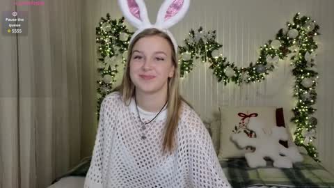 Mel online show from December 18, 2:38 pm