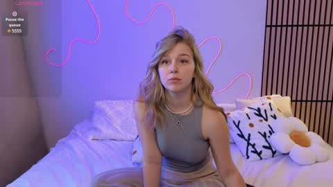 Mel online show from February 4, 10:10 am