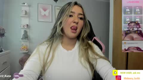 Snapshot of melaany_ chatting on February 10, 4:27 am Melaany online show from February 10, 4:27 am