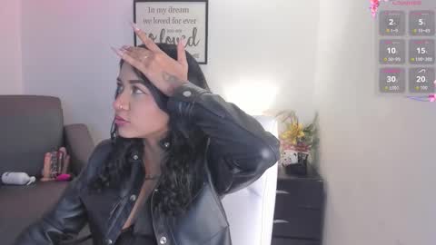 melan_owen online show from October 25, 11:07 am