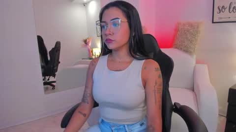 melan_owen online show from June 5, 11:05 am