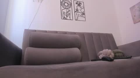 melani greyy online show from December 13, 9:42 pm