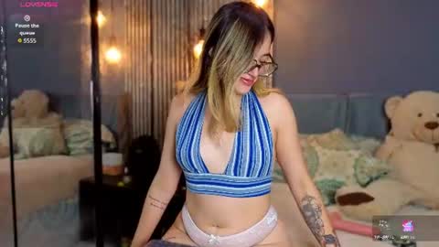 Snapshot of melanie__5 chatting on June 21, 8:06 am Melanie Baez online show from June 21, 8:06 am
