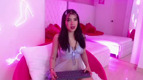 Melanie online show from January 28, 4:18 am