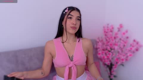 Melanie online show from May 14, 3:52 pm