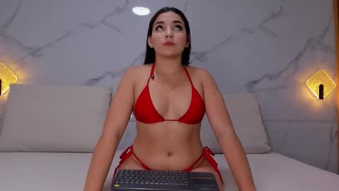 Snapshot of melanie_harl chatting on February 22, 6:50 pm Melanie online show from February 22, 6:50 pm