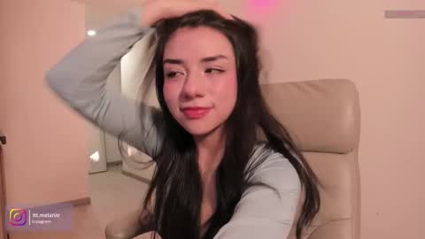 Melanie online show from November 4, 10:31 pm