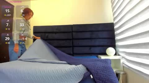 Melanie roux  online show from January 15, 12:32 pm