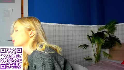 Snapshot of melanie_ryer chatting on October 13, 1:05 am Melanie online show from October 13, 1:05 am