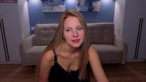 Snapshot of melaniebennett chatting on April 30, 6:42 am Melanie Bennett online show from April 30, 6:42 am