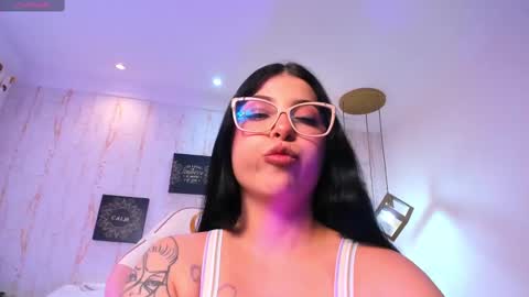 Snapshot of melaniegrayx chatting on February 17, 3:20 pm melaniegrayx online show from February 17, 3:20 pm