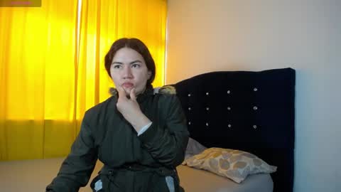 Melanie Parker online show from May 25, 12:33 pm