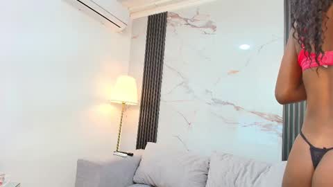 Melanie online show from November 19, 12:16 pm