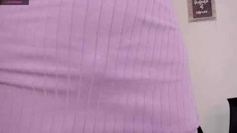 melaniie_roussel online show from December 11, 4:18 am