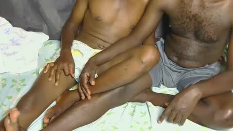 MEDDY AND Faizal online show from October 19, 8:42 pm