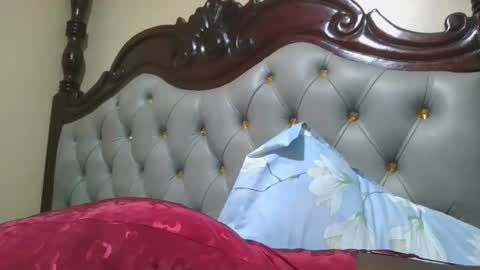 melaninblue online show from March 1, 12:40 pm