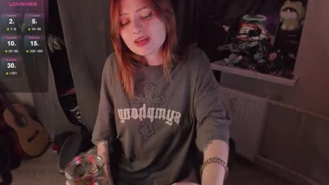 Snapshot of melante_s chatting on October 20, 7:03 pm Ash online show from October 20, 7:03 pm