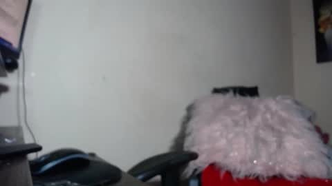 melany online show from December 23, 8:34 am