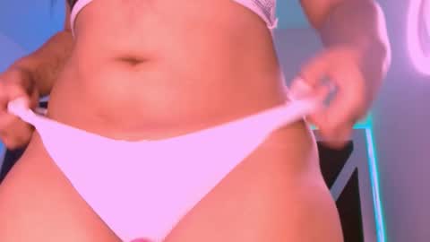 melany tylor online show from February 25, 4:44 am