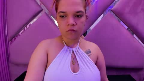 Snapshot of melanyanal_ chatting on February 27, 1:55 pm MelanyAnal online show from February 27, 1:55 pm