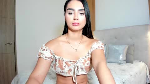Snapshot of melanyrosse chatting on June 8, 2:17 pm Melany online show from June 8, 2:17 pm