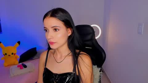 melanyrouse1 online show from April 2, 8:17 pm