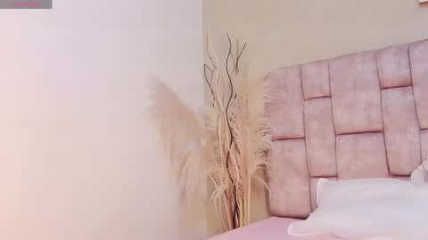 Snapshot of melanystone_ chatting on May 1, 1:05 pm Melany online show from May 1, 1:05 pm