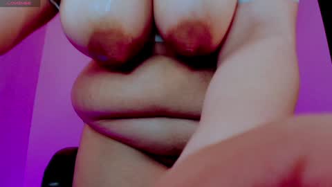 amelia  online show from January 4, 3:40 am