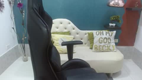 eli online show from February 10, 6:03 pm