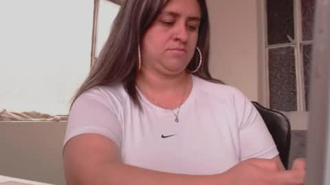 Melinda online show from April 17, 8:56 pm