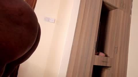 Snapshot of melinda_rosy chatting on December 10, 5:39 am rose online show from December 10, 5:39 am