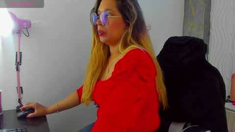 Snapshot of melisa_14 chatting on April 22, 1:01 pm Melisa online show from April 22, 1:01 pm