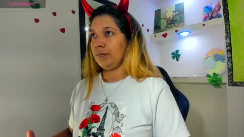 Snapshot of melisa_14 chatting on April 24, 2:41 pm Melisa online show from April 24, 2:41 pm